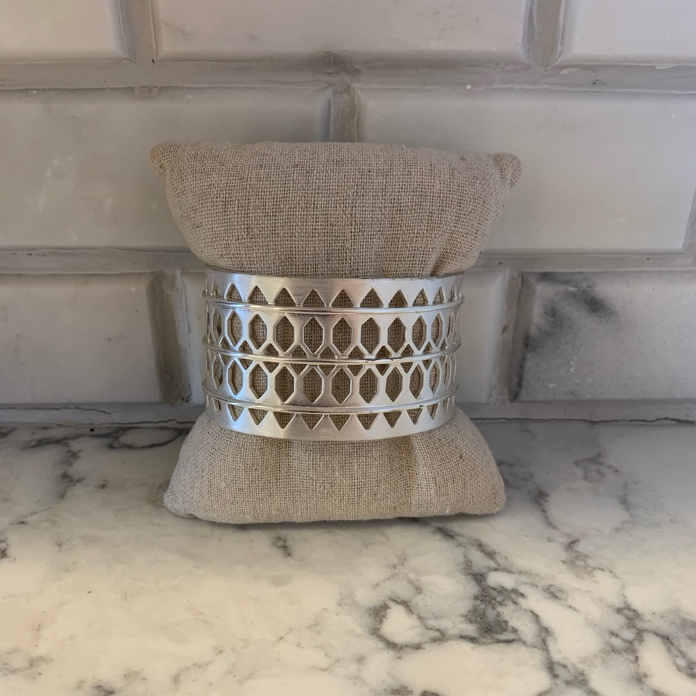 Stella & Dot Cuff